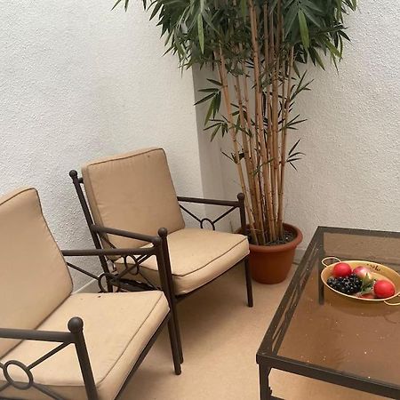 בנרס-דה-ביגור Studio N•2 Avec Patio En Plein Coeur De La Ville מראה חיצוני תמונה