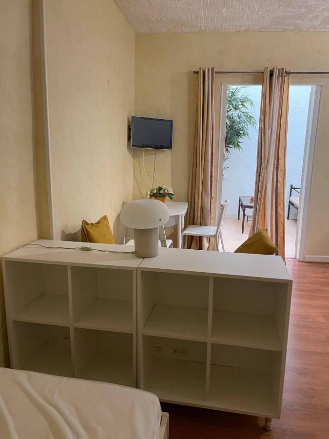 בנרס-דה-ביגור Studio N•2 Avec Patio En Plein Coeur De La Ville מראה חיצוני תמונה