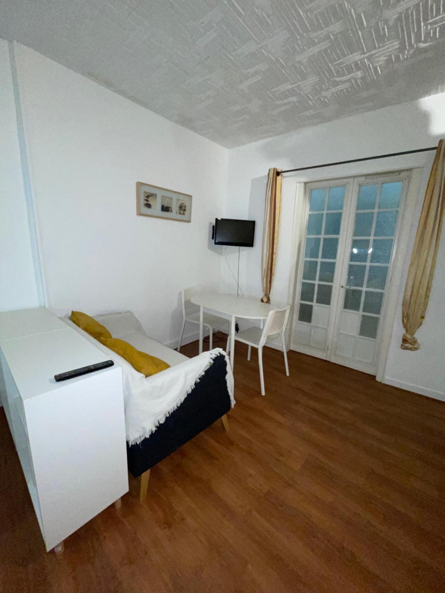 בנרס-דה-ביגור Studio N•2 Avec Patio En Plein Coeur De La Ville מראה חיצוני תמונה